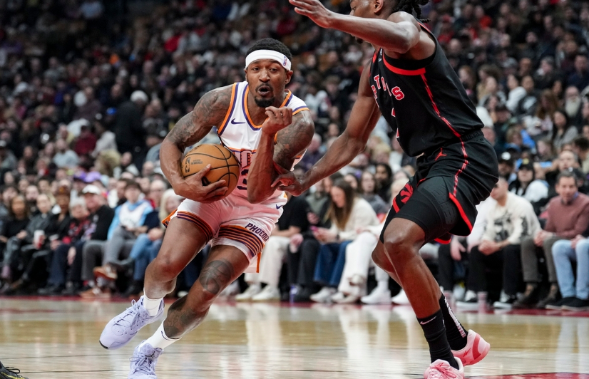 国际比赛日多伦多猛龙战术微调西汉姆赛前主帅复盘，媒体一致点评：西亚卡姆在加拿大队比赛中高光表现