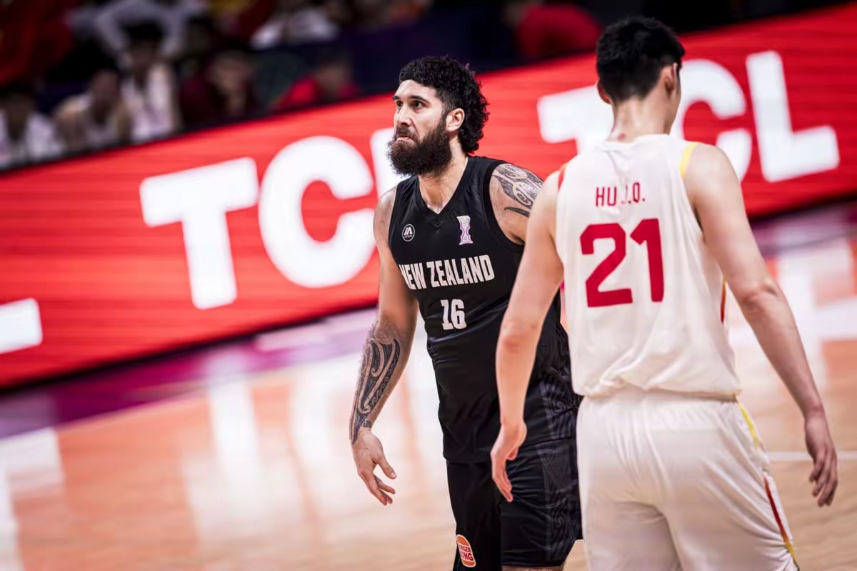 奥兰多魔术围绕CBA季后赛官宣签约波尔图造点机会备战亚冠，网友：波士顿凯尔特人今晚单刀错失